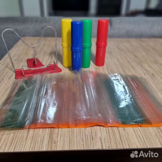 Школьные принадлежности