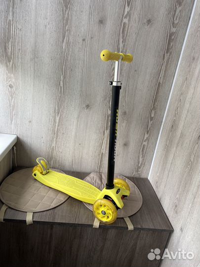 Самокат детский трехколесный