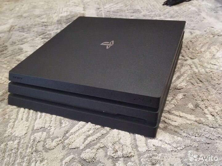 Playstation 4 pro 1tb