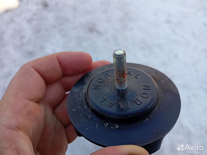 Держатель запаски kia Spektra