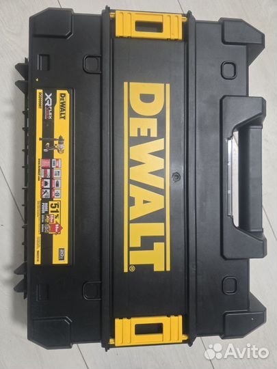 Шуруповерт dewalt dcd 999