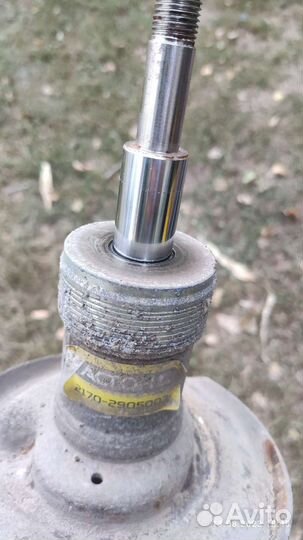 Стойка амортизатора на priora левая. Астон