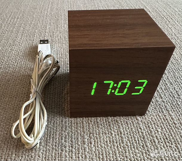 Часы электронные Gingko Click Clock