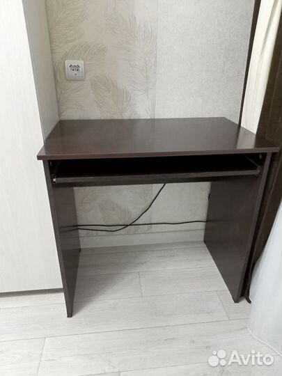 Компьютерный(письменный) стол