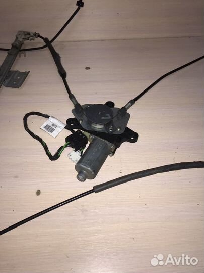 Стеклоподъемники Мерседес Вито 639