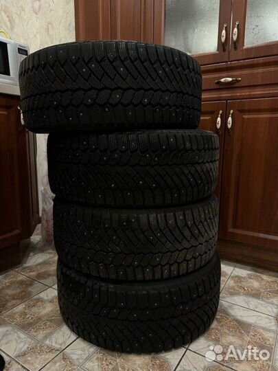 Gislaved Nord Frost 200 235/45 R18 98T