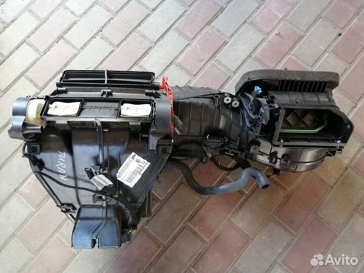 Фольксваген Туран 2008 год корпус печки