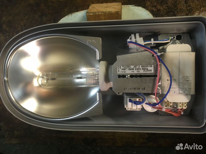 Фонарь уличный