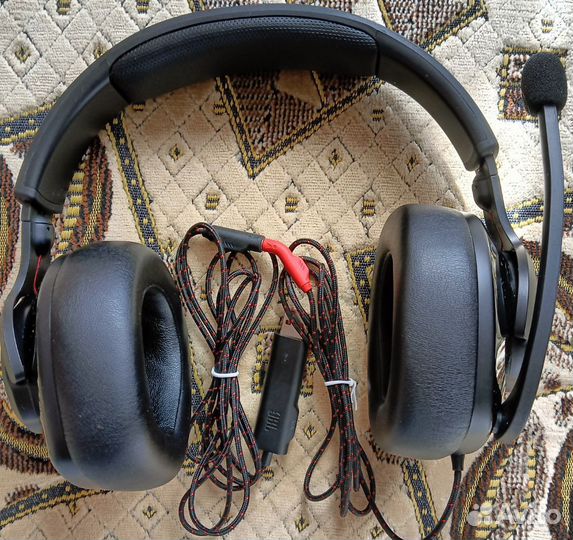 Проводные наушники JBL quantum 300