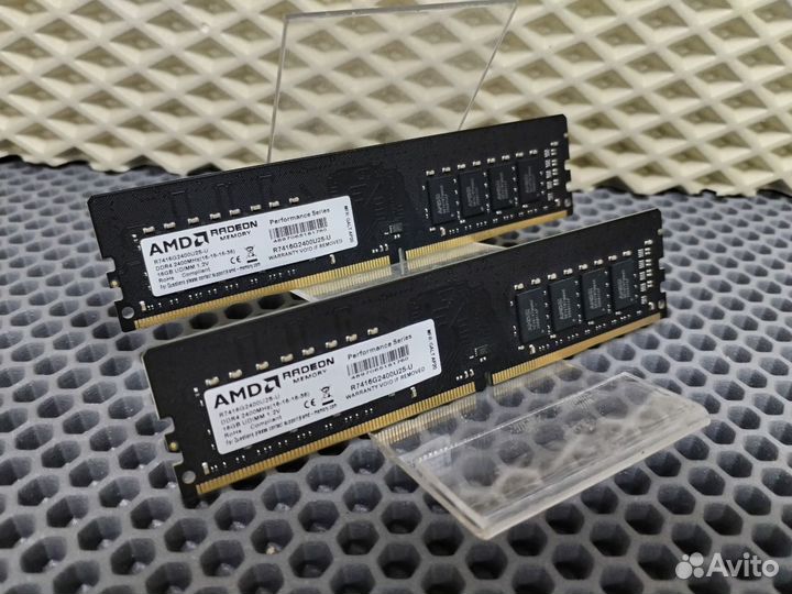 AMD Radeon DDR4 2400мгц 32Гб (15)