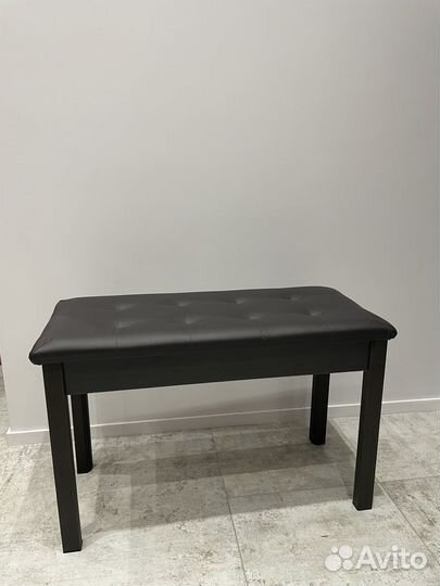 Банкетка для пианино