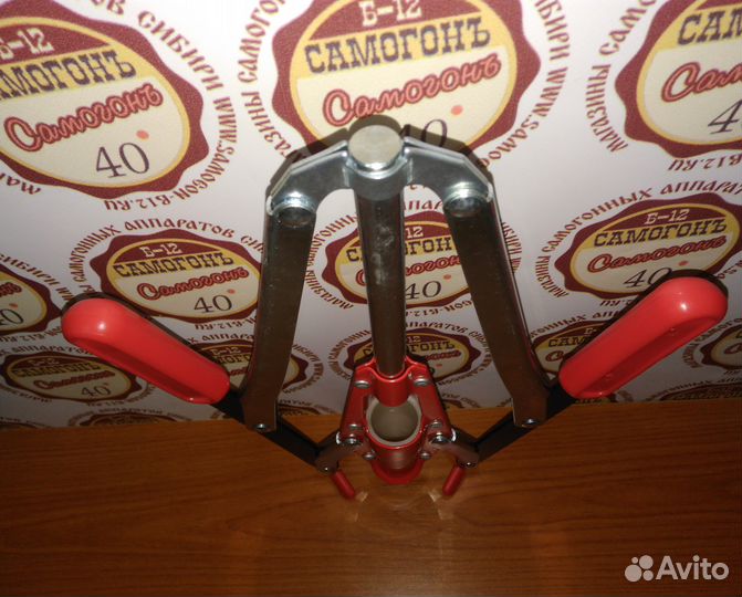 Укупорка винных пробок полуавтомат