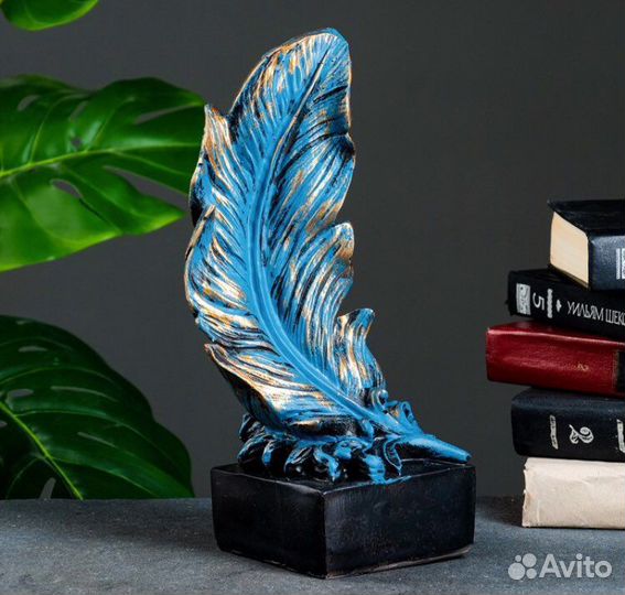 Статуэка-фигурка Перо, подарок учителю