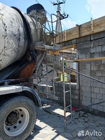 Доставка бетона с насосом