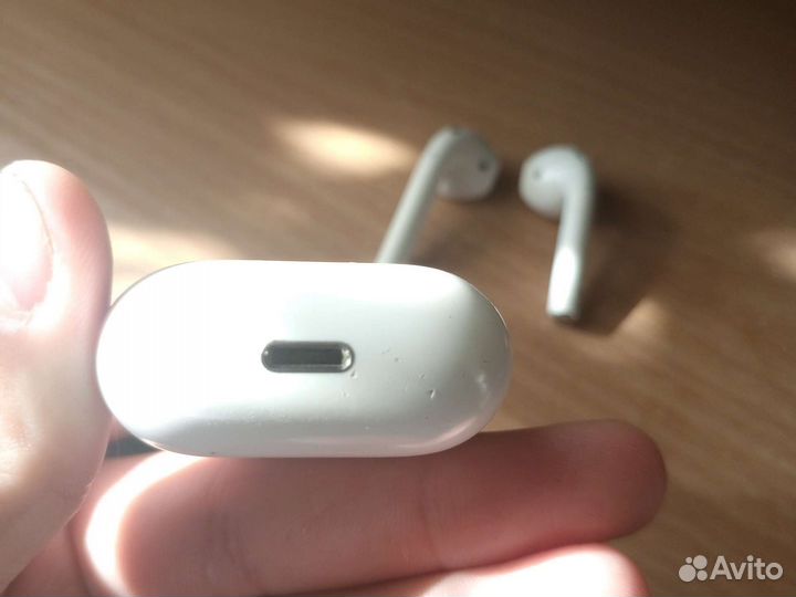 Airpods 1