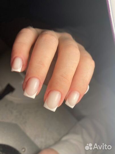 Маникюр и наращивание ногтей