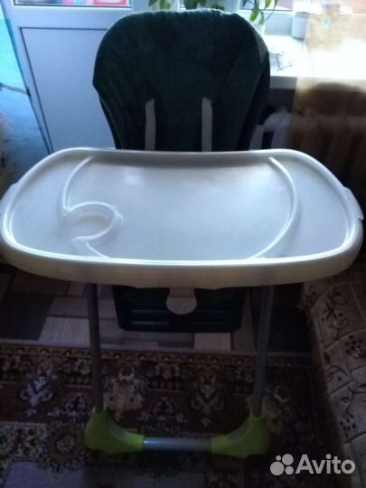 Детский стульчик для кормления
