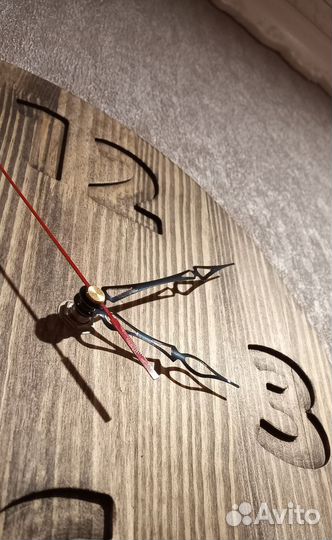 Часы настенные дерево