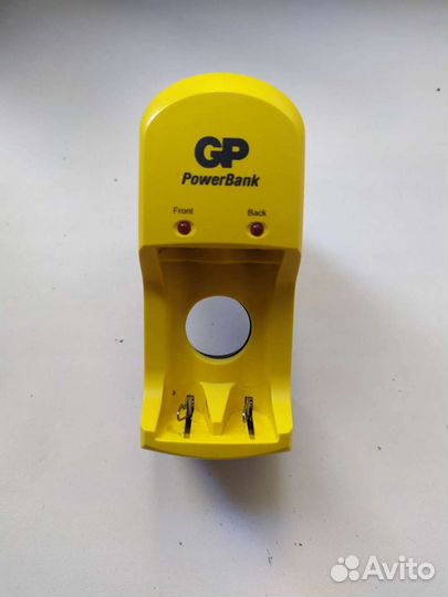 Зарядное устройство GP PowerBank S350