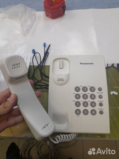 Проводной телефон Panasonic KX-TS2350RUB