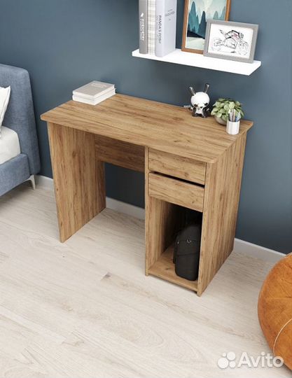 Новый компьтерный стол. Цвет: золото крафт