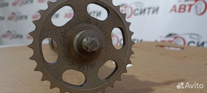 Выпускной распредвал OM 651 Mercedes Benz