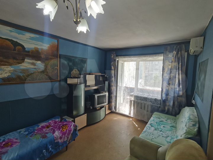 Комната 18 м² в 2-к., 3/5 эт.