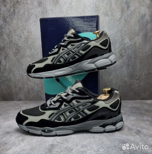 Кроссовки asics весна