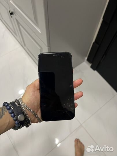 iPhone Xr, 128 ГБ