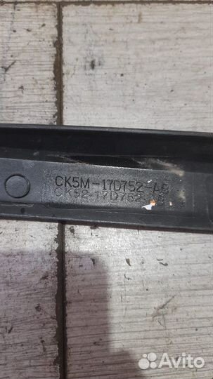 Накладка заднего бампера правая Land Rover Vogue 4