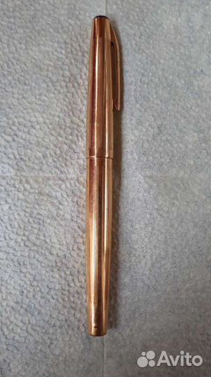 Перьевые ручки, с золотым пером