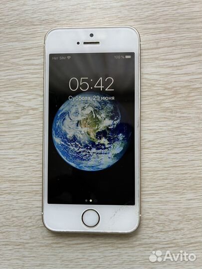 iPhone SE, 32 ГБ
