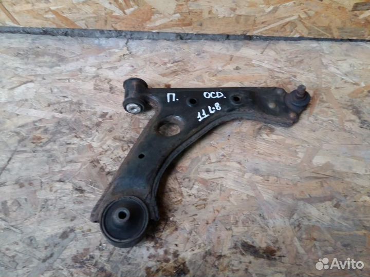 Рычаг передний правый Opel Corsa D 2006-2015