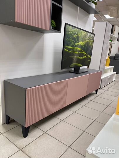 Тумба тв подвесная белая