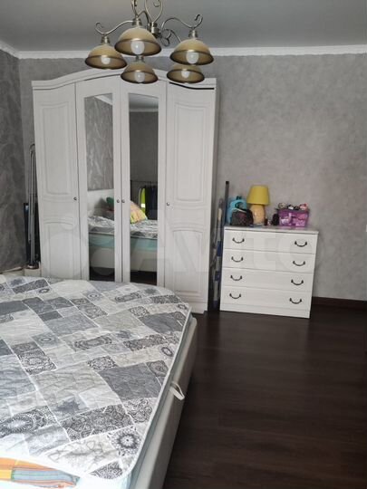 Дом 304,8 м² на участке 14 сот.