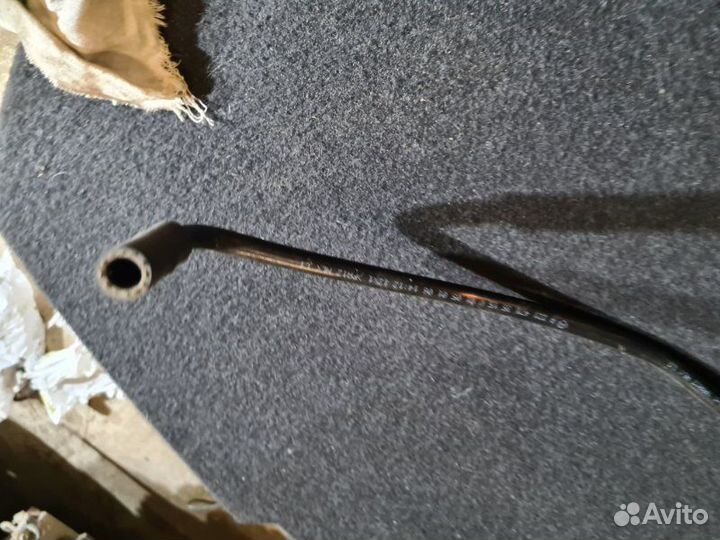 Трубка картерных газов Mercedes-Benz S-Klass седан