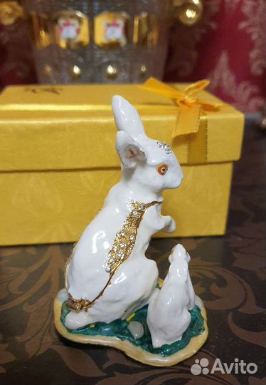 Шкатулки металл,стразы