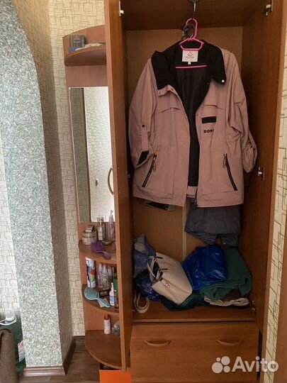 Шкаф в прихожую б/у