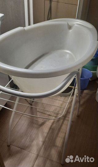 Ванна на подставке