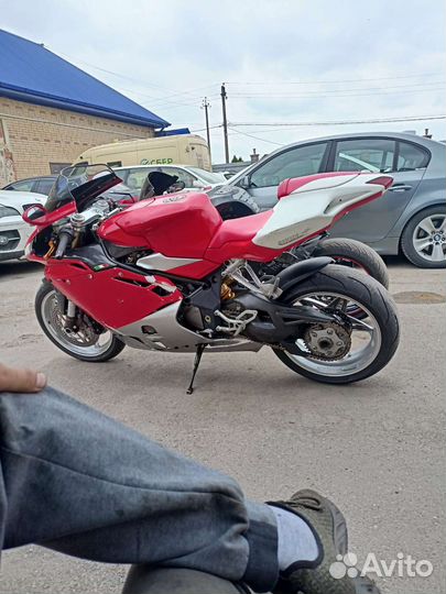 MV Agusta F4 1000