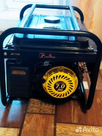 Бензиновый генератор