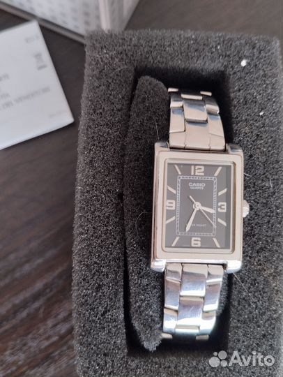 Новые наручные часы Casio женские