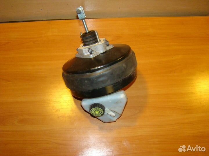 Вакуумник в сборе 2214303130 Mercedes s w221 13г