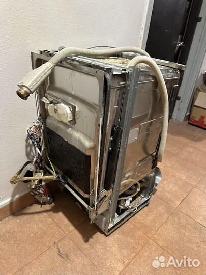 Посудомоечная машина ariston LSV 46