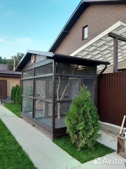 Вольер для белок и попугаев