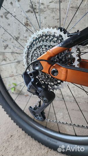 Карбоновый 29