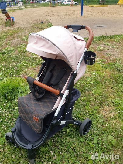 Прогулочная коляска carrello Astra
