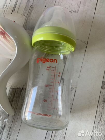 Молокоотсос ручной и бутылка pigeon
