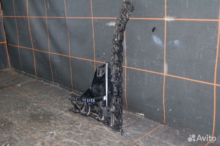 Кронштейн бампера заднего правый - Mercedes W213