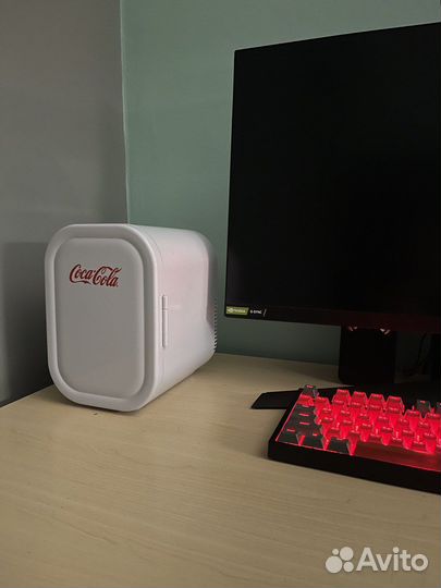 Минихолодильник для доставки белый